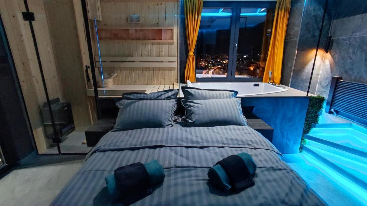 Pentlux - Spa Penthouse In The Heart Of Skopje Exterior photo